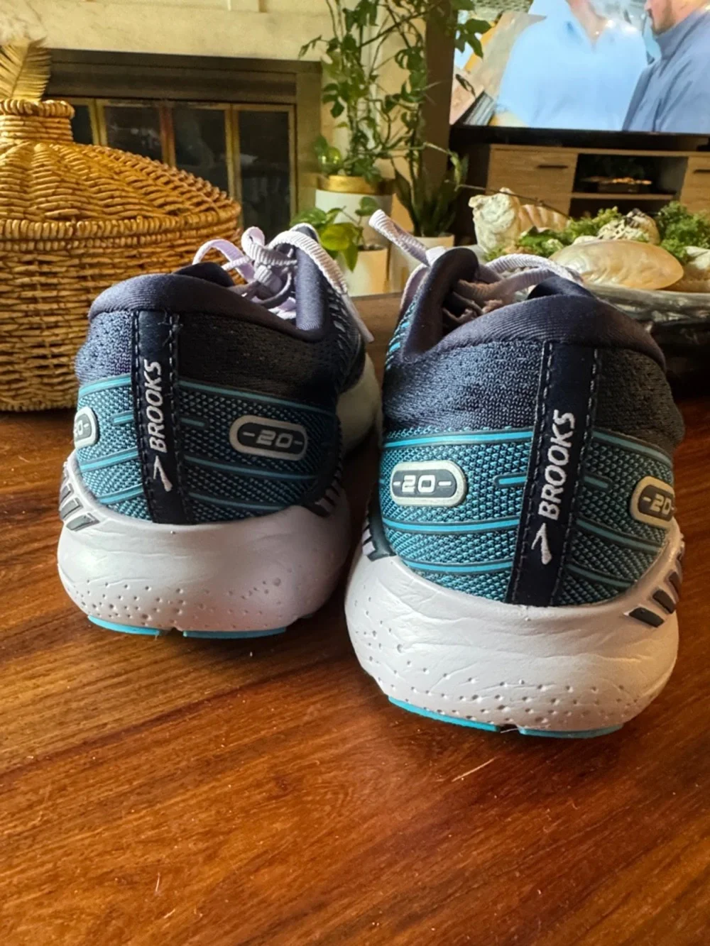 Size 9.5 WIDE Brooks Women's Glycerin GTS 20 Neutral Running Shoe - Picture 6 of 8